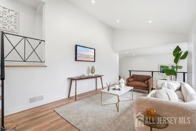 317 Ledden Terrace, South Plainfield, NJ 07080