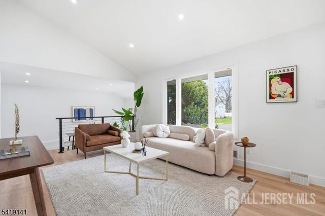 317 Ledden Terrace, South Plainfield, NJ 07080