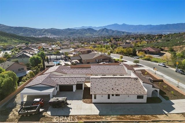 4477 Gilchrist Drive, Riverside, CA 92505