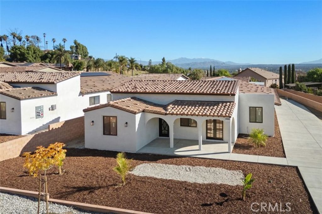 4477 Gilchrist Drive, Riverside, CA 92505