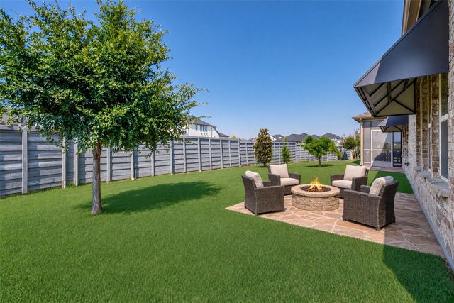 700 Freedom Lane, Little Elm, TX 76227