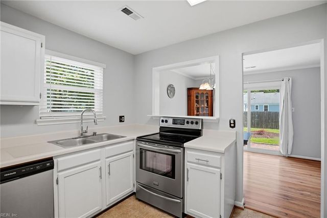3408 Winterhawk CT, Chesapeake, VA 23323