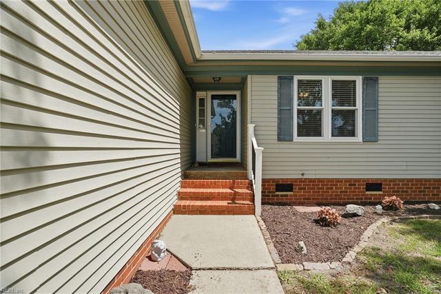 3408 Winterhawk CT, Chesapeake, VA 23323