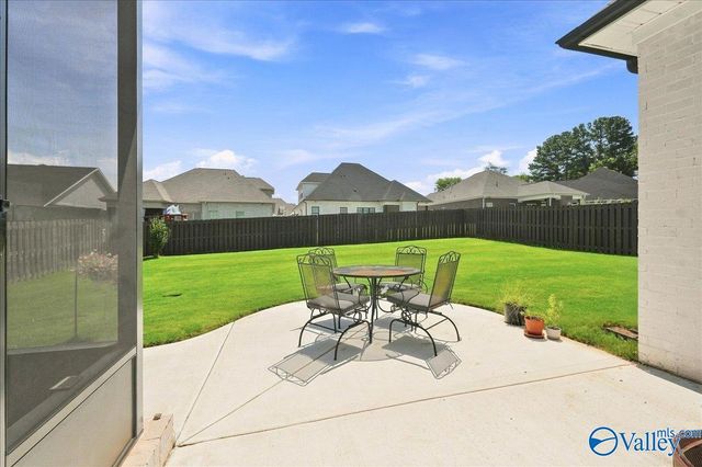 9 Thicket Grove Circle SW, Huntsville, AL 35803