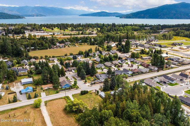 2413 N Boyer Ave, Sandpoint, ID 83864