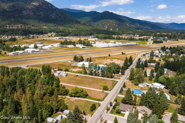 2413 N Boyer Ave, Sandpoint, ID 83864