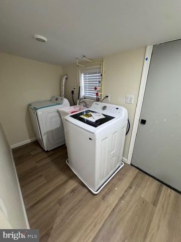 832 S KENWOOD AVE, Baltimore, MD 21224