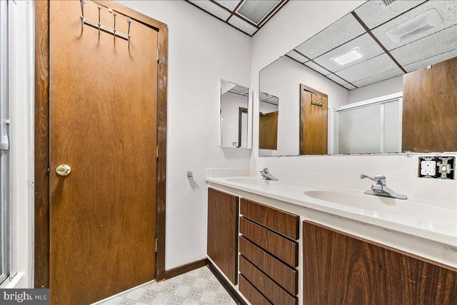 70 HEYBURN RD, Chadds Ford, PA 19317