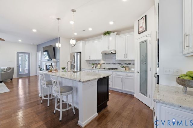 6811 Southwalk Hts, Moseley, VA 23120