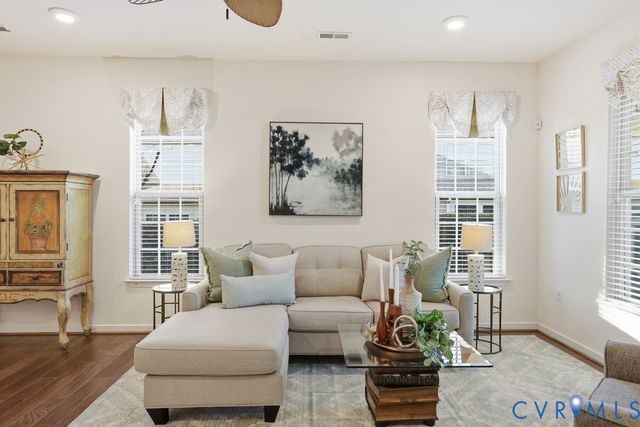 6811 Southwalk Hts, Moseley, VA 23120