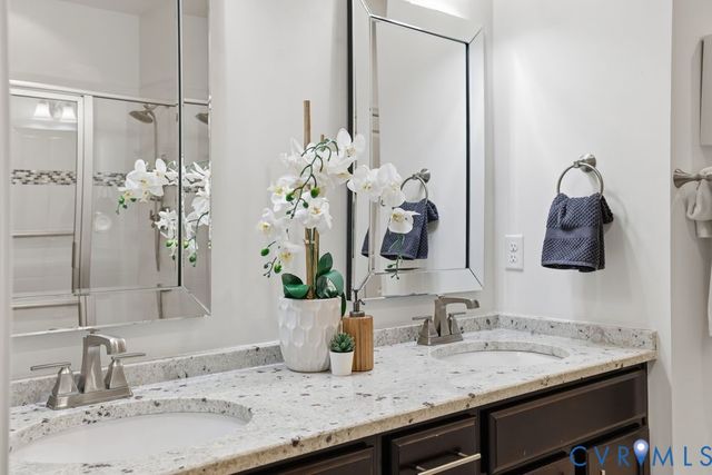 6811 Southwalk Hts, Moseley, VA 23120