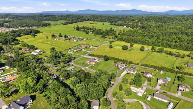 3245 Headrick Ln, SE, Cleveland, TN 37323