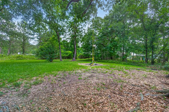 127 Pine Wood, Trinity, TX 75862