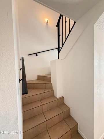 10268 VALLE DEL SOL Drive, El Paso, TX 79924