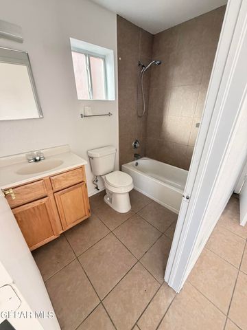 10268 VALLE DEL SOL Drive, El Paso, TX 79924