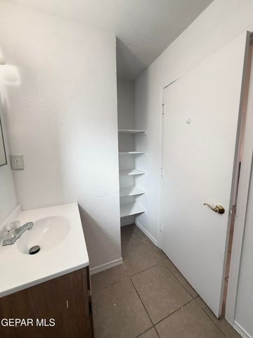 10268 VALLE DEL SOL Drive, El Paso, TX 79924