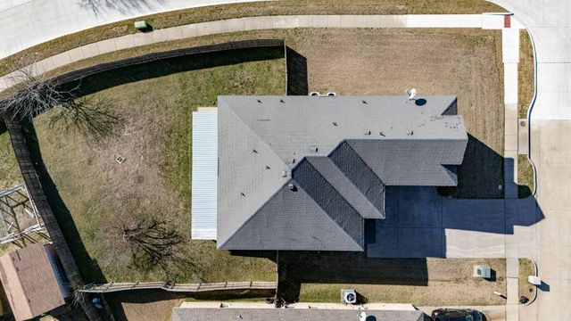 603 Sotogrande Street, Grand Prairie, TX 75051