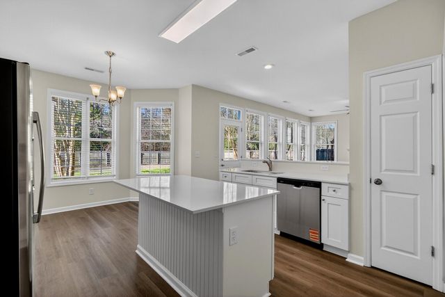 178 Thousand Oaks Circle, Goose Creek, SC 29445