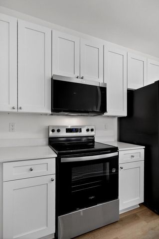 178 Thousand Oaks Circle, Goose Creek, SC 29445