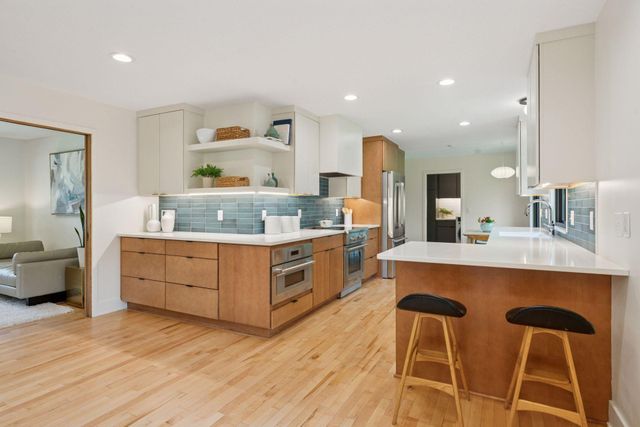 7329 Ridgeway Road, Golden Valley, MN 55427