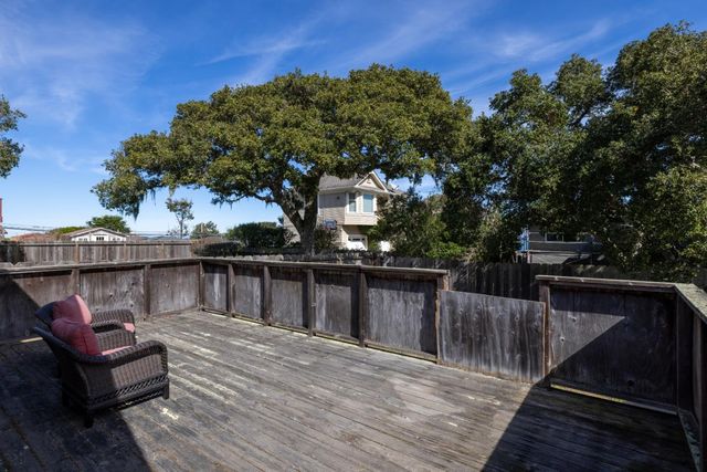 662 Oak Street, Monterey, CA 93940