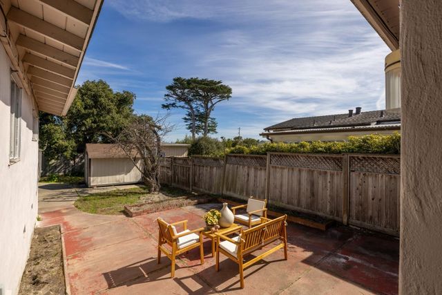 662 Oak Street, Monterey, CA 93940