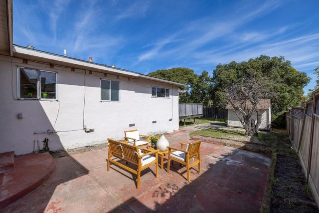 662 Oak Street, Monterey, CA 93940