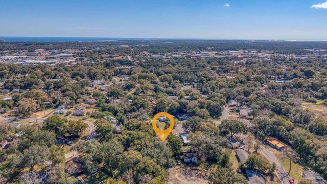 514 S Edgewood Cir, Pensacola, FL 32506