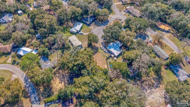 514 S Edgewood Cir, Pensacola, FL 32506