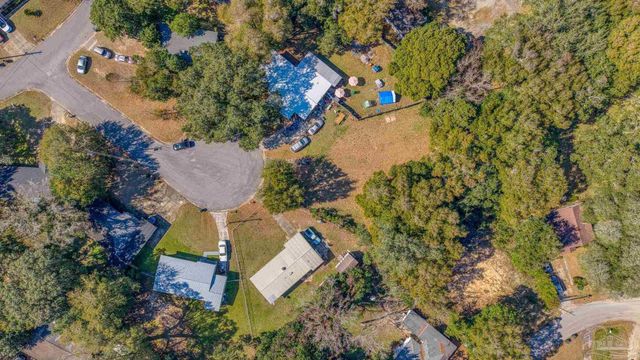 514 S Edgewood Cir, Pensacola, FL 32506