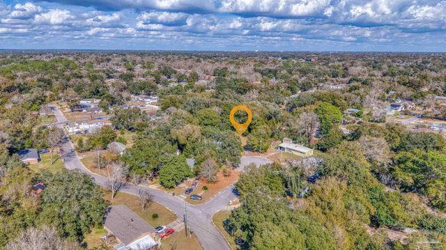 514 S Edgewood Cir, Pensacola, FL 32506