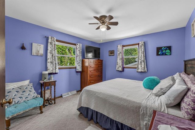 2108 Hemlock STREET, West Bend, WI 53090