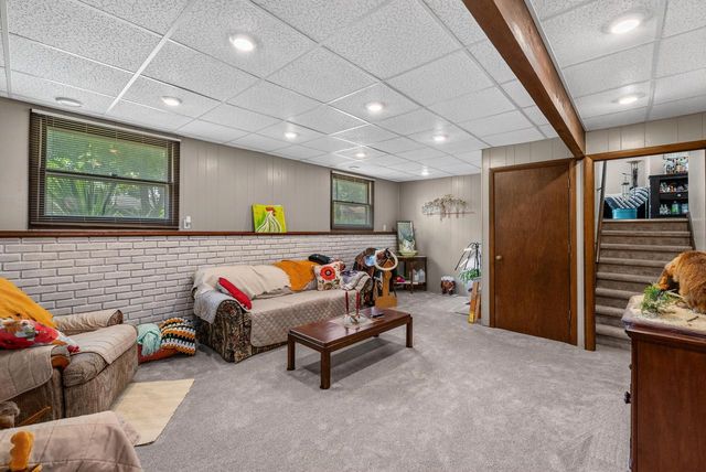 2108 Hemlock STREET, West Bend, WI 53090