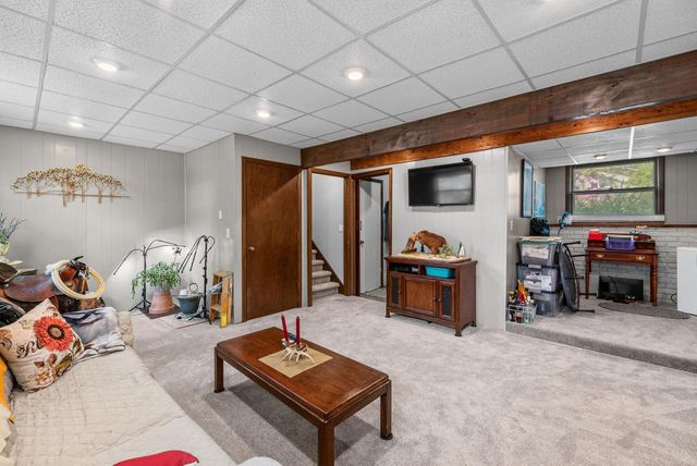2108 Hemlock STREET, West Bend, WI 53090