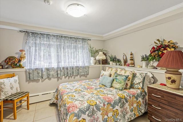 264-47 Grand Central Parkway, Flushing, NY 11362