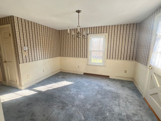 44 Arrowhead Ln, Dartmouth, MA 02748