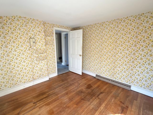 44 Arrowhead Ln, Dartmouth, MA 02748