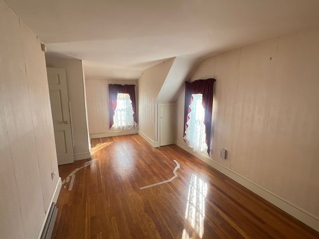 44 Arrowhead Ln, Dartmouth, MA 02748