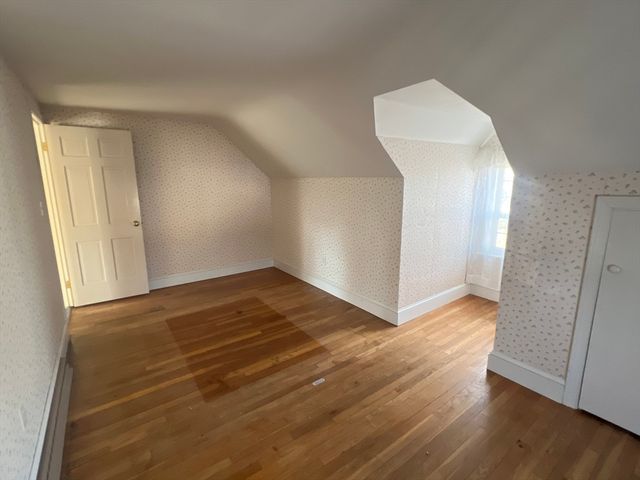 44 Arrowhead Ln, Dartmouth, MA 02748