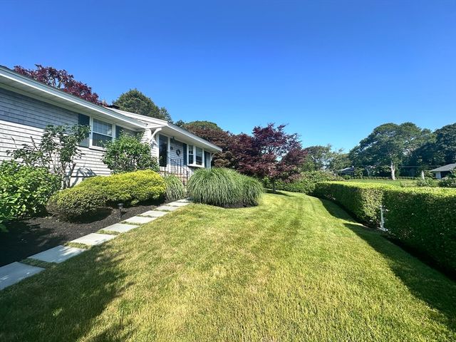137 Shane Dr, Chatham, MA 02633