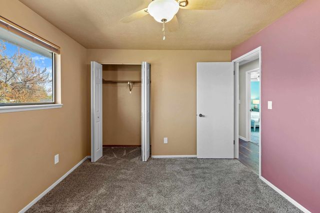 1217 S Pioneer Ct, Spokane Valley, WA 99037