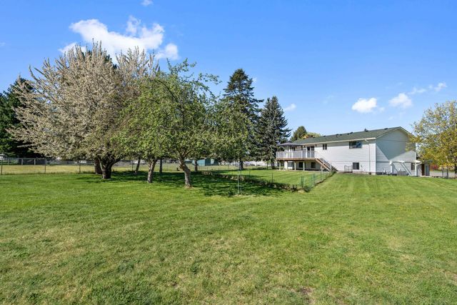 1217 S Pioneer Ct, Spokane Valley, WA 99037
