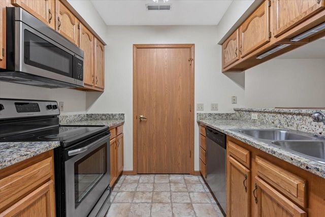 7972 N 107th STREET, Milwaukee, WI 53224