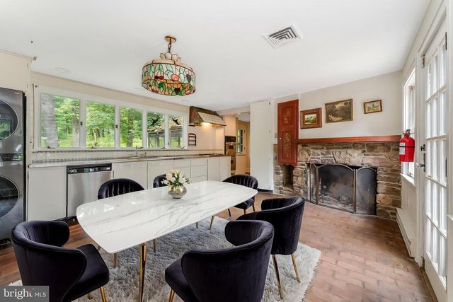592 PROVINCE LINE RD, Hopewell, NJ 08525