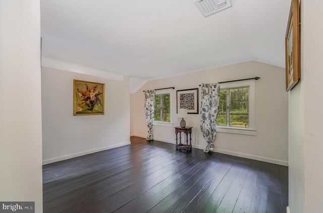 592 PROVINCE LINE RD, Hopewell, NJ 08525
