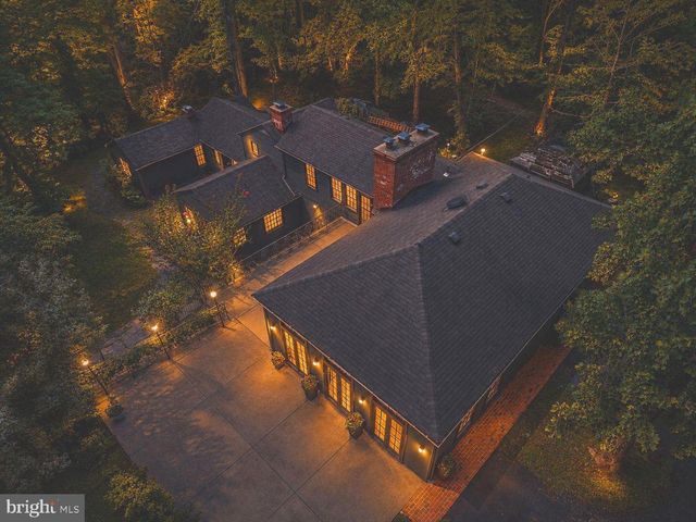 592 PROVINCE LINE RD, Hopewell, NJ 08525