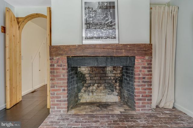 592 PROVINCE LINE RD, Hopewell, NJ 08525