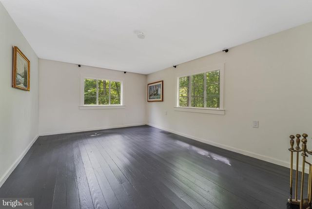 592 PROVINCE LINE RD, Hopewell, NJ 08525
