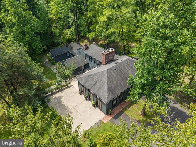 592 PROVINCE LINE RD, Hopewell, NJ 08525