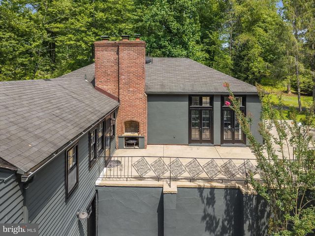 592 PROVINCE LINE RD, Hopewell, NJ 08525